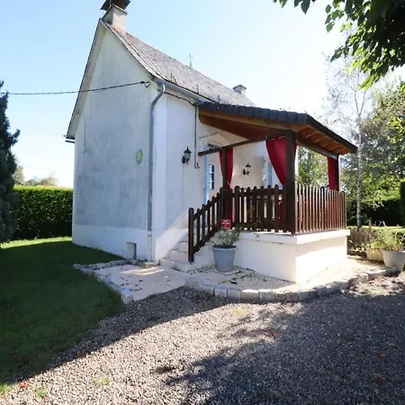 度假居 Maison De Charme Renovee Pres Des Gorges, Jardin Prive, Cheminee, Terrasse, Proche Salers Et Puy Mary - Fr-1-742-160 *