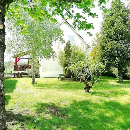 Maison De Charme Renovee Pres Des Gorges, Jardin Prive, Cheminee, Terrasse, Proche Salers Et Puy Mary - Fr-1-742-160 度假居